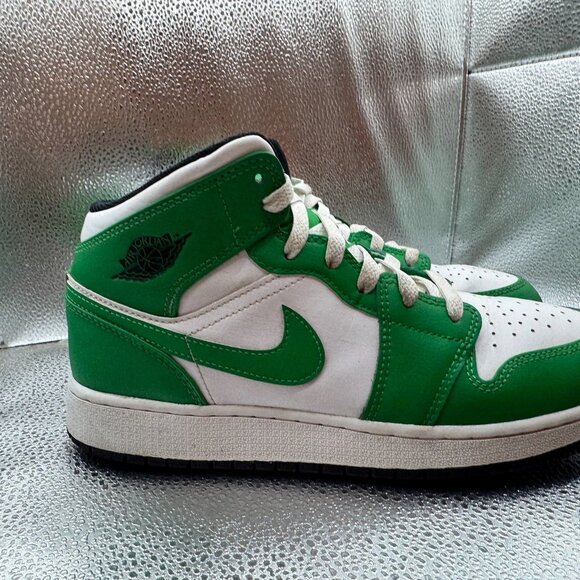 Size 6.5Y Jordan 1 Mid Kids Lucky Green White Mid Basketball Sneakers DQ8426-301 - Picture 2 of 10